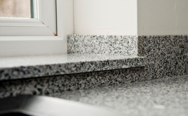 Parapety granitowe