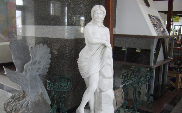 Rzeźby granitowe